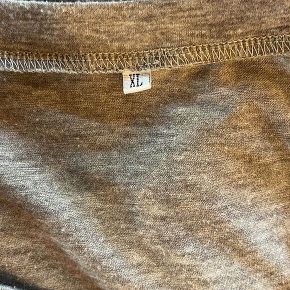 VNeck  simple tee Tunic flowing  top size XL - Picture 12 of 12